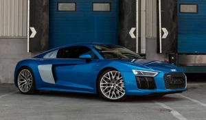 آئودی R8 V10 مدل ۱۴۰۱ - تصویر R8-01-798x466.jpg